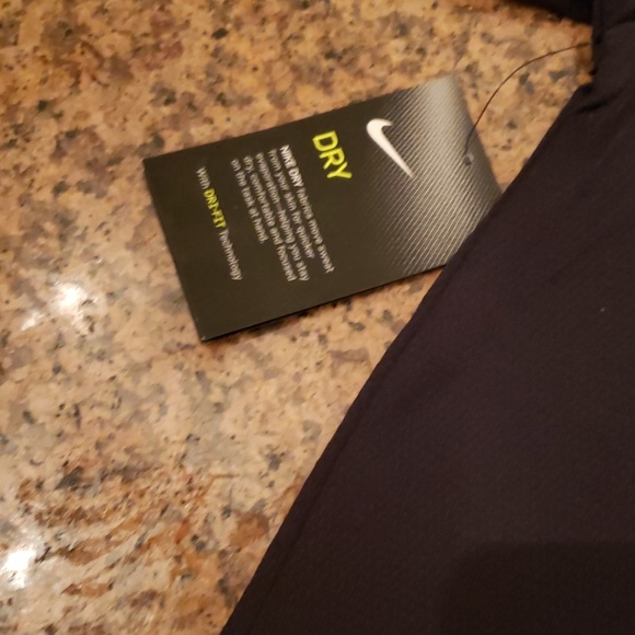 AUTHENTIC NIKE Dry-fit Shirt - Picture 2 of 5